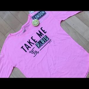 Long sleeve shirt with Velcro locations